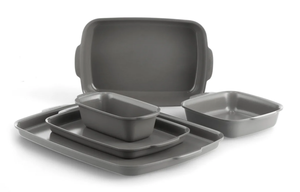 image of a greenpan ovenware set used to make easy apple bars